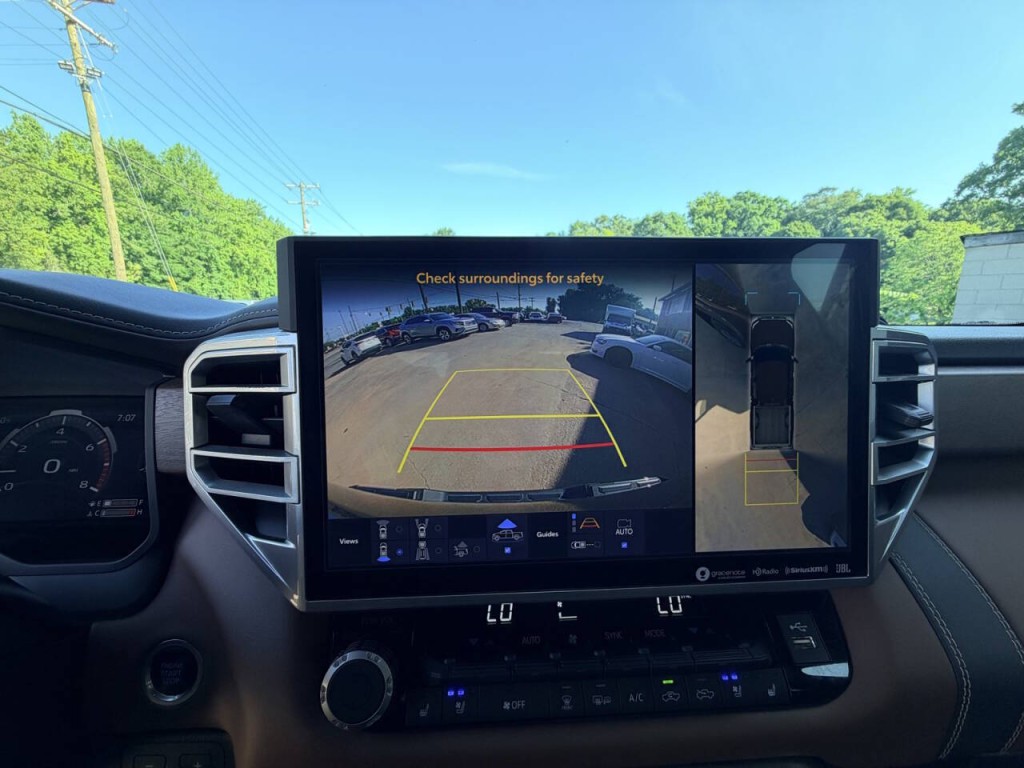 2023 Toyota Tundra Image 18