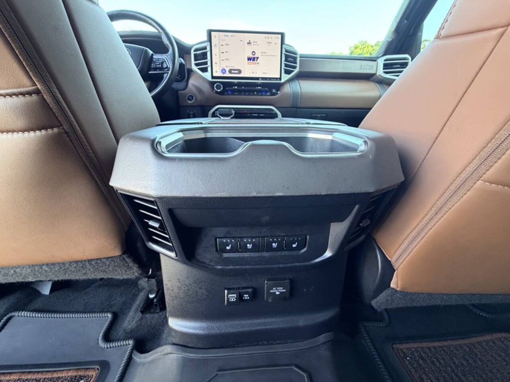 2023 Toyota Tundra Image 25