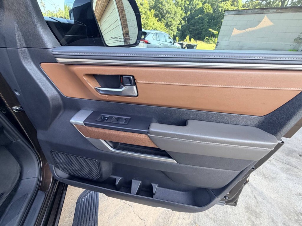 2023 Toyota Tundra Image 30
