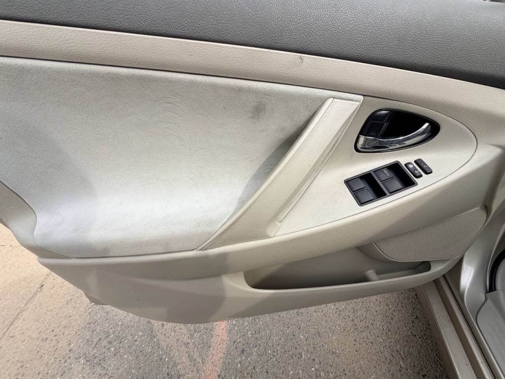 2009 Toyota Camry Image 13