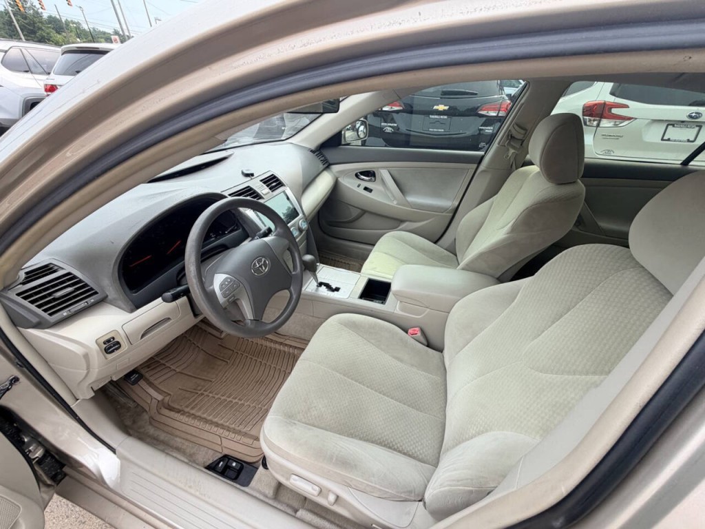 2009 Toyota Camry Image 14