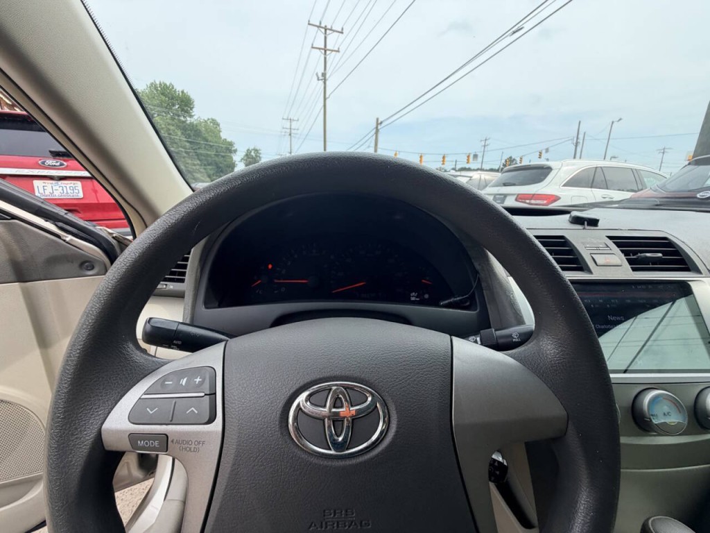 2009 Toyota Camry Image 15