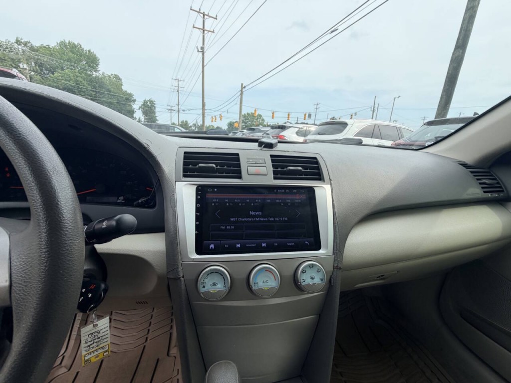 2009 Toyota Camry Image 16