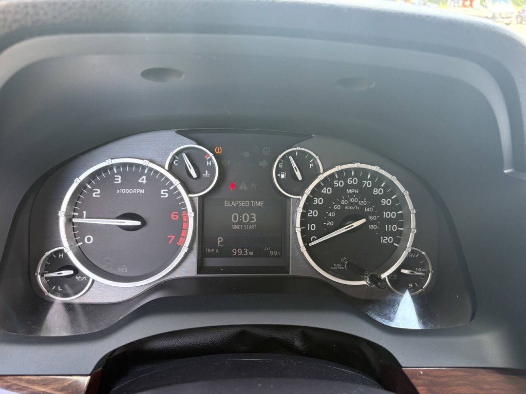 2017 Toyota Tundra Image 16