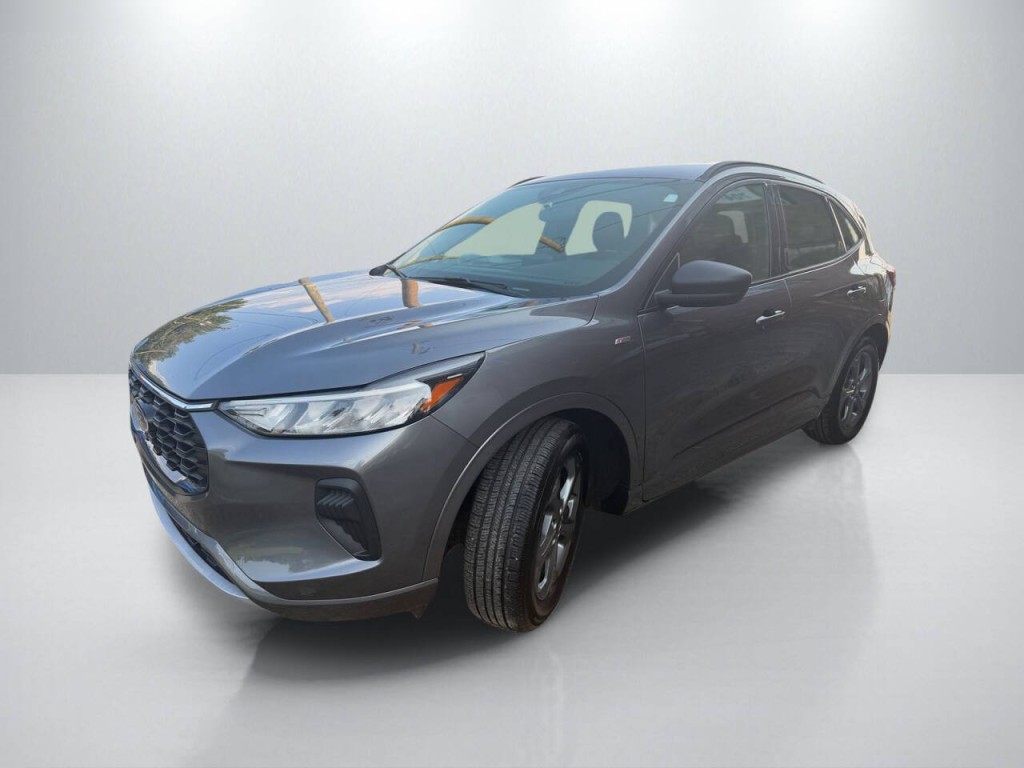 2023 Ford Escape Image 3