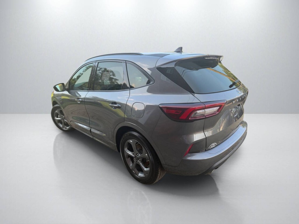 2023 Ford Escape Image 5