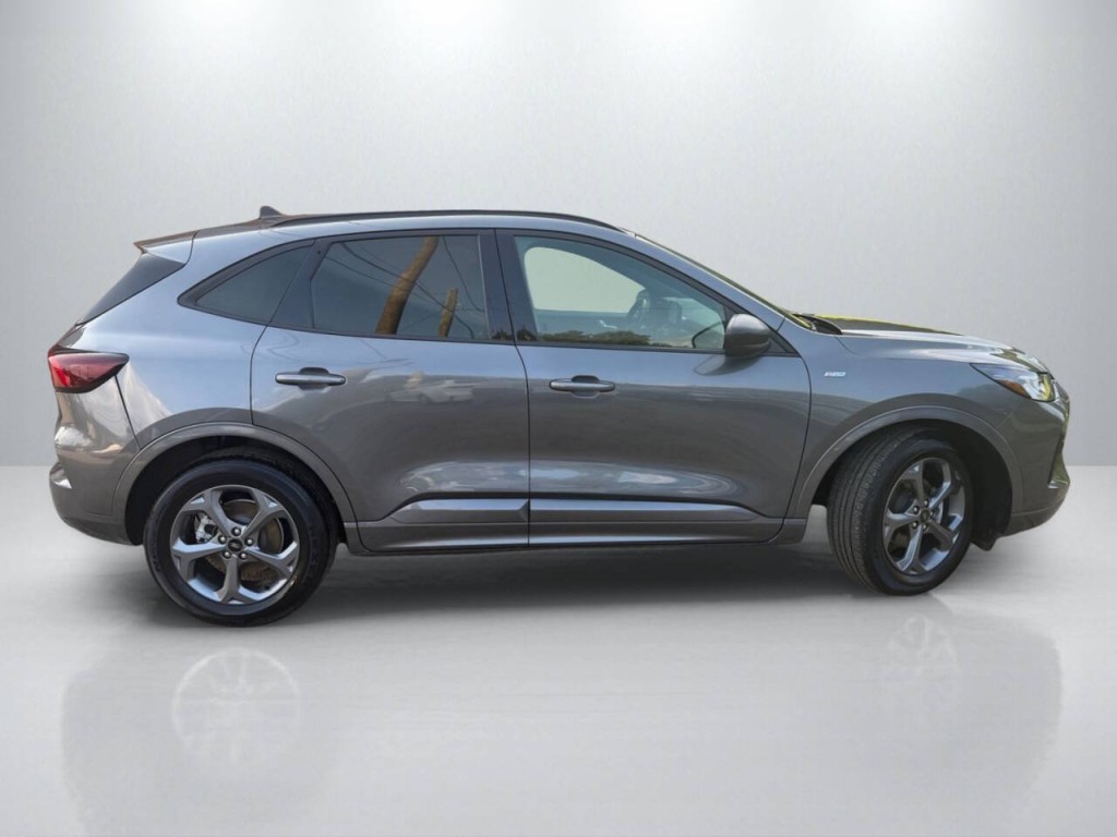 2023 Ford Escape Image 8
