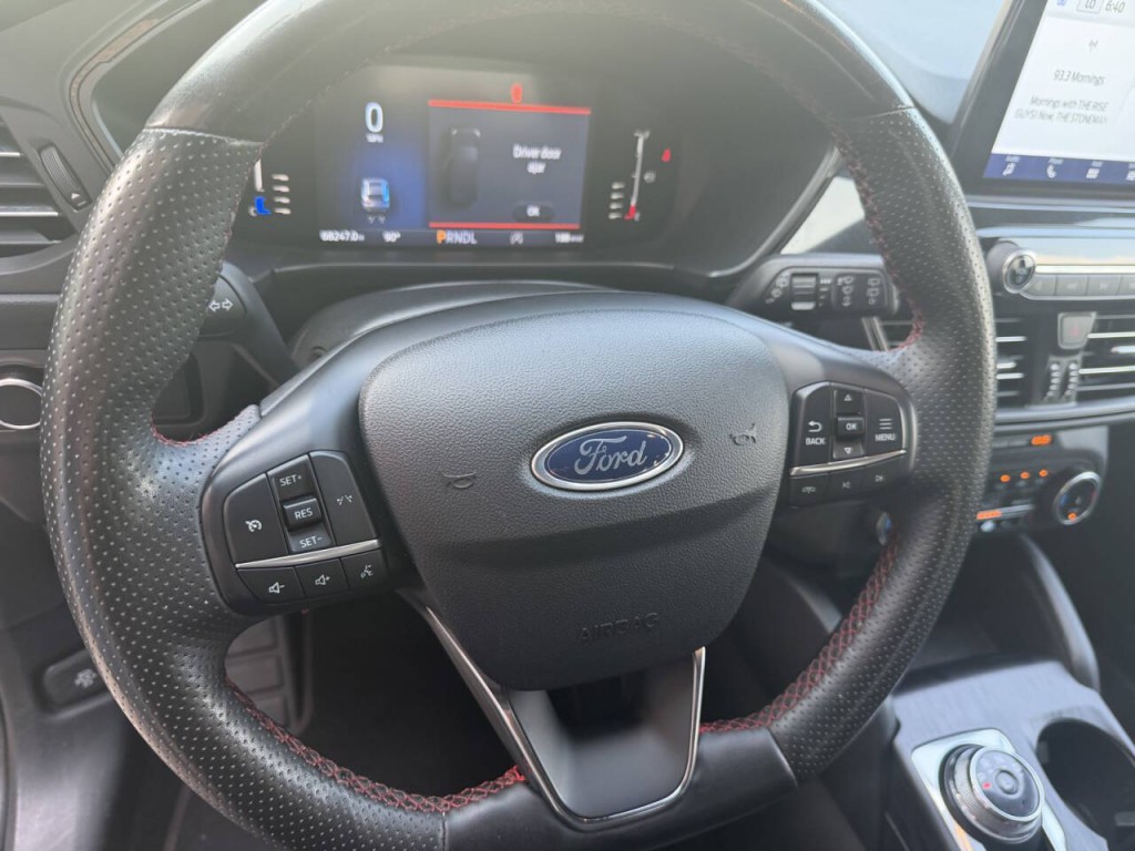 2023 Ford Escape Image 18