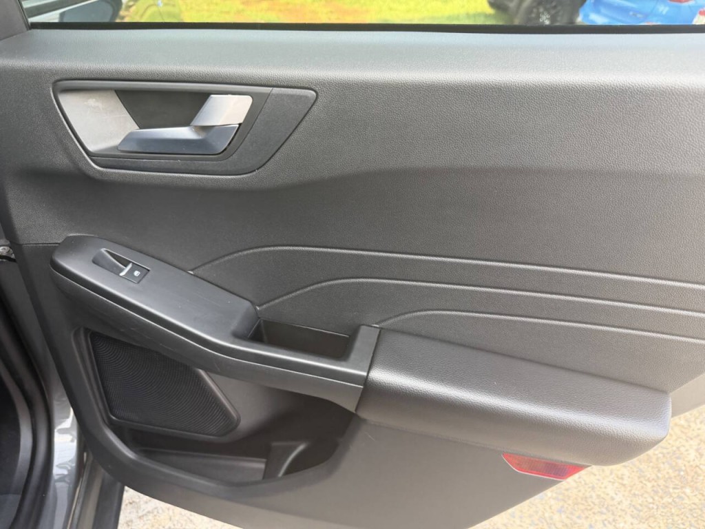 2023 Ford Escape Image 39