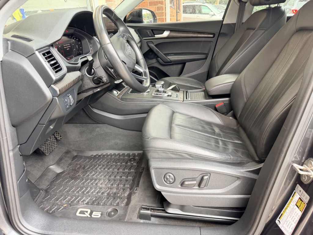 2019 Audi Q5 Image 14