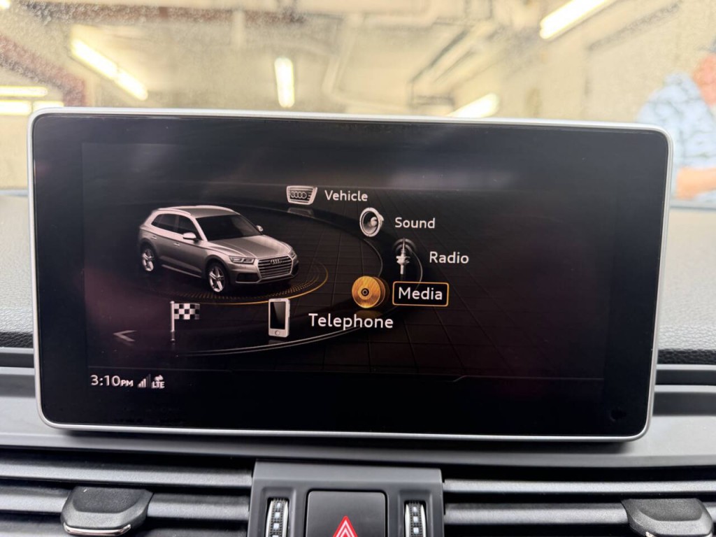 2019 Audi Q5 Image 20