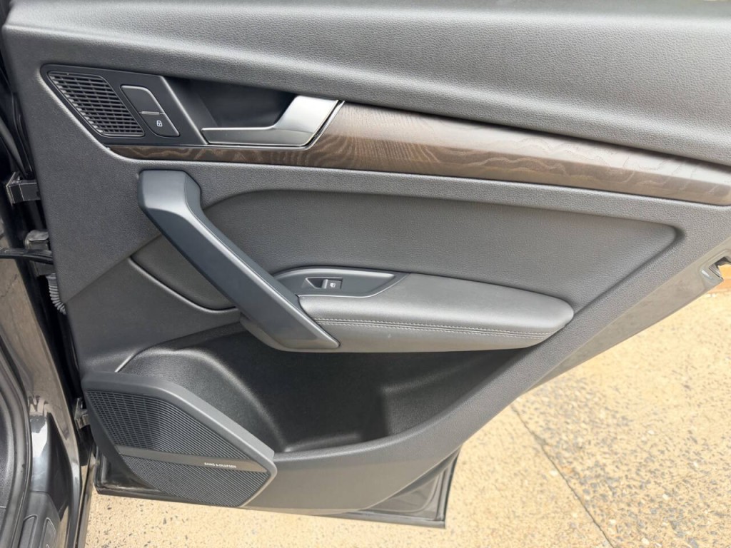 2019 Audi Q5 Image 30