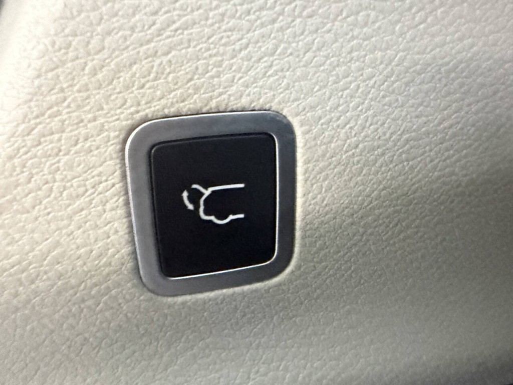 2018 Chrysler Pacifica Image 31
