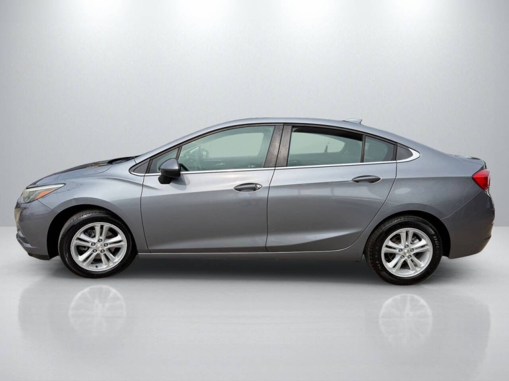 2018 Chevrolet Cruze Image 4