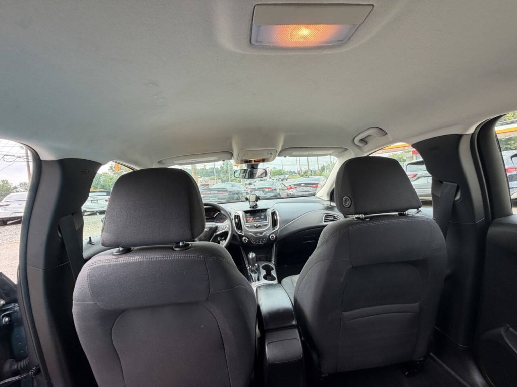 2018 Chevrolet Cruze Image 28