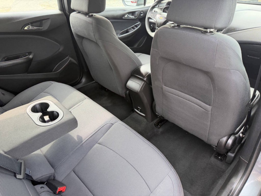 2018 Chevrolet Cruze Image 32