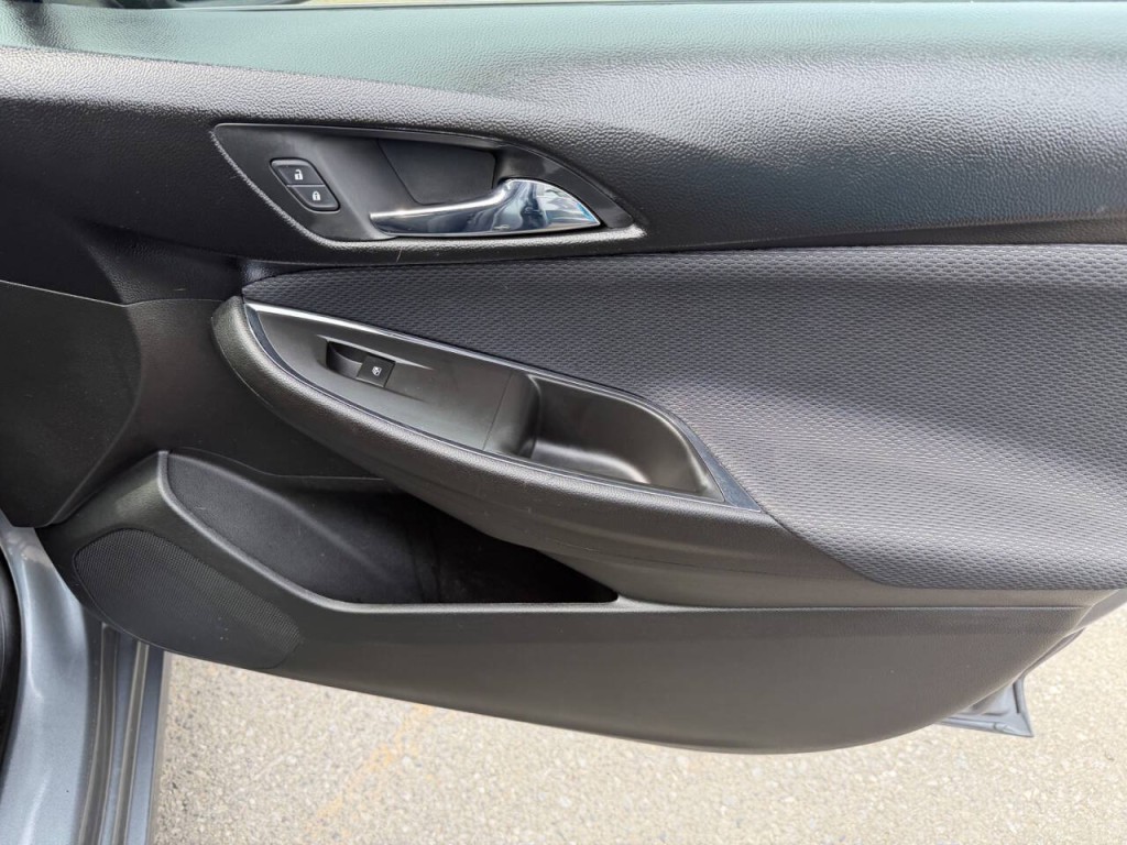 2018 Chevrolet Cruze Image 33