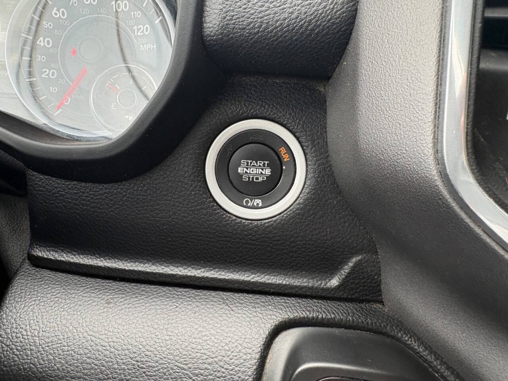 2021 RAM 1500 Image 16