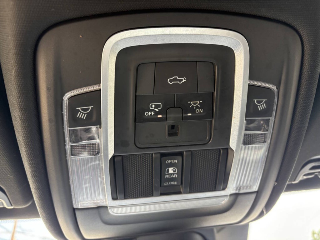 2021 RAM 1500 Image 21