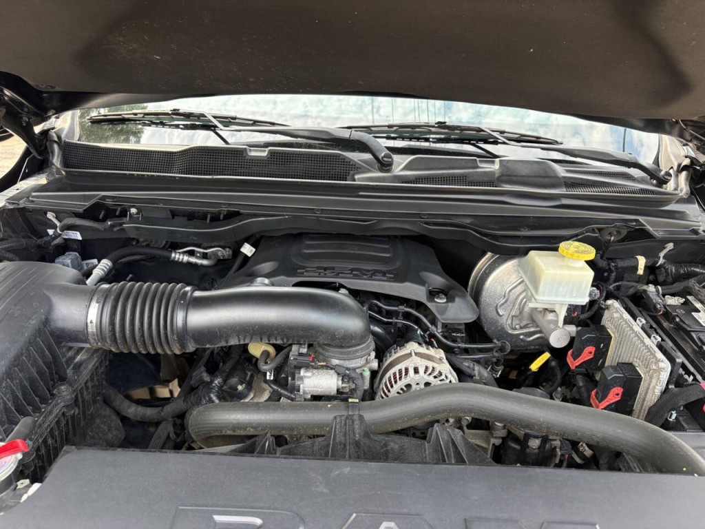 2021 RAM 1500 Image 32