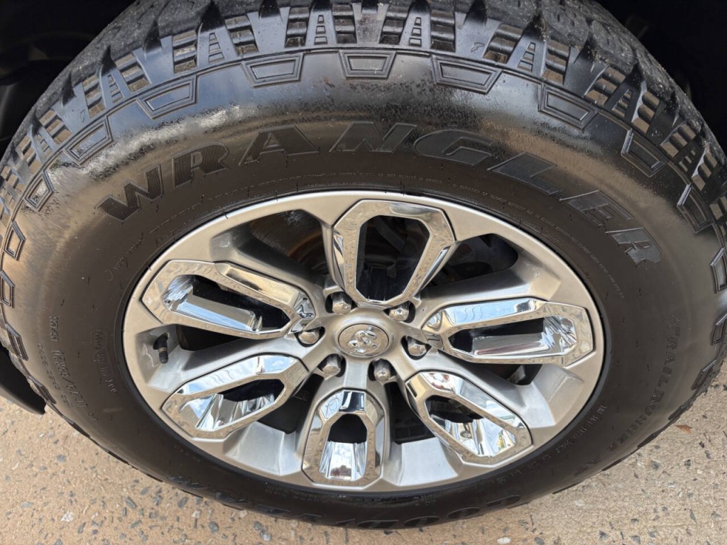 2021 RAM 1500 Image 36