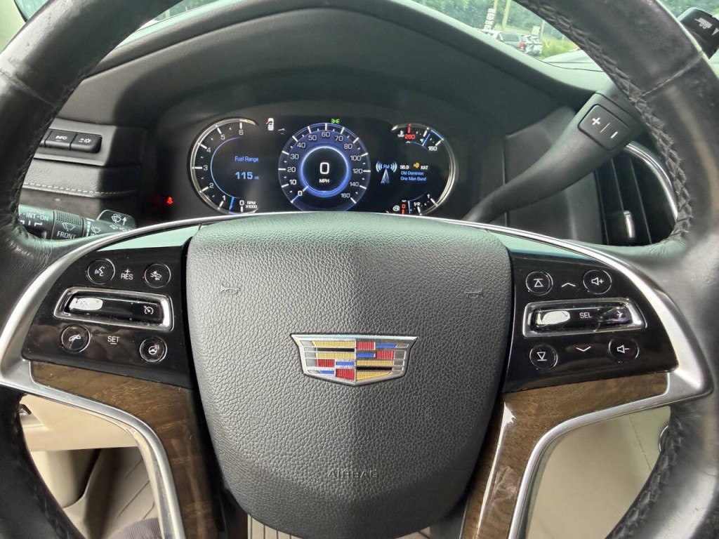 2018 Cadillac Escalade Image 20