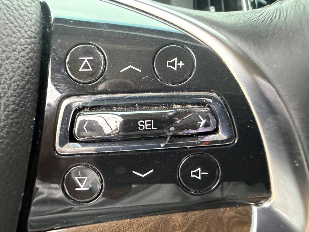 2018 Cadillac Escalade Image 22