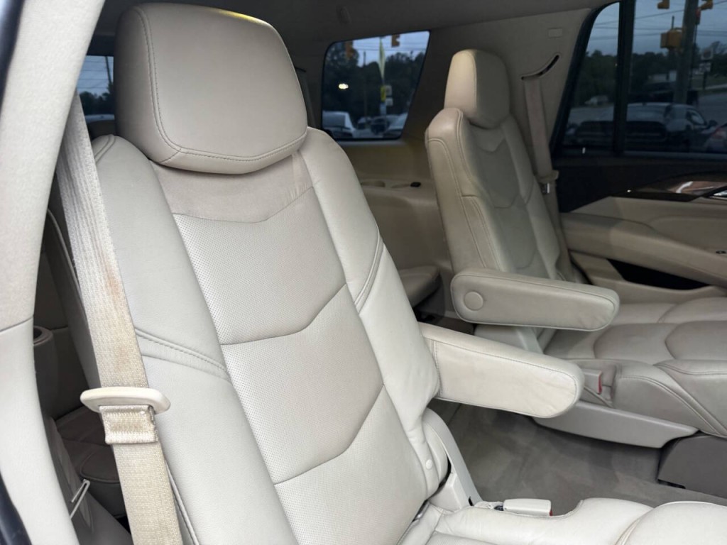 2018 Cadillac Escalade Image 42
