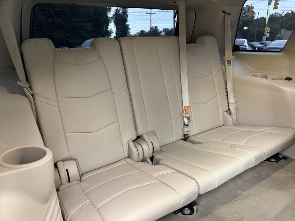 2018 Cadillac Escalade Image 44