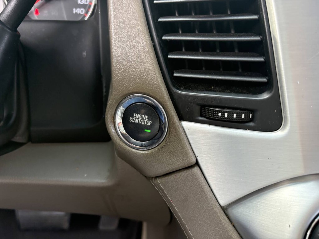 2015 GMC Yukon Image 18