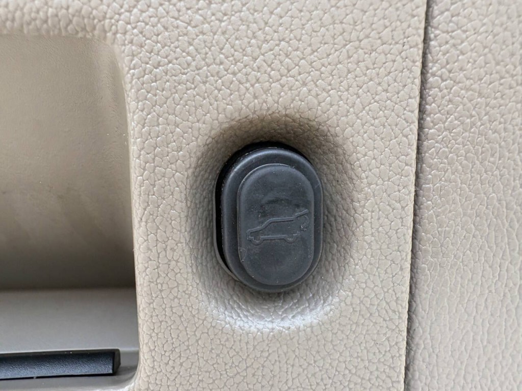2015 GMC Yukon Image 31