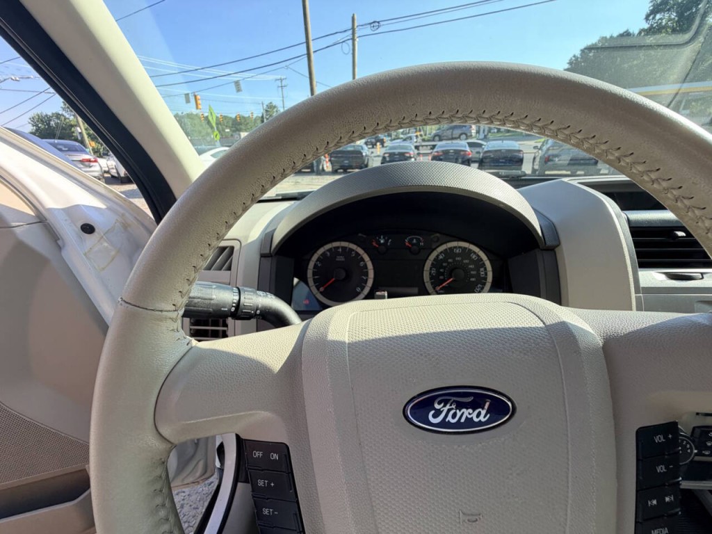 2012 Ford Escape Image 16