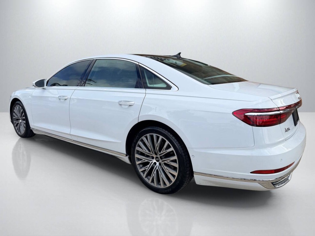2021 Audi A8 Image 5