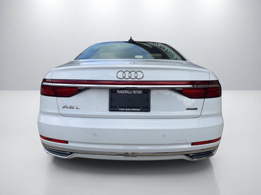 2021 Audi A8 Image 6
