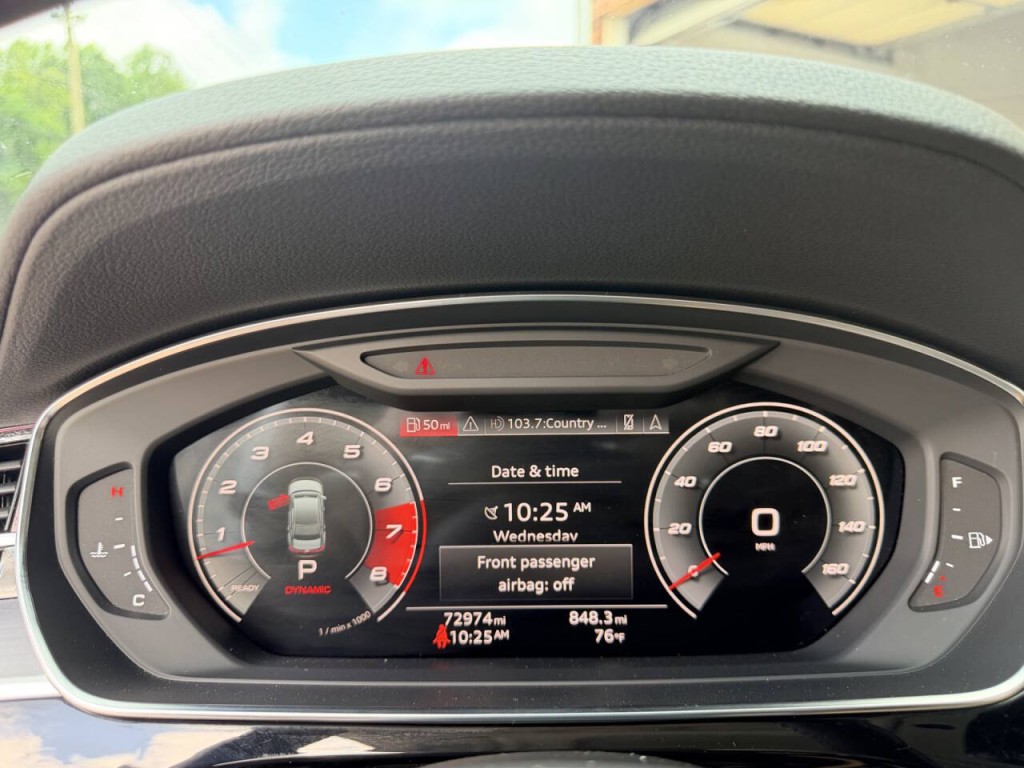 2021 Audi A8 Image 17