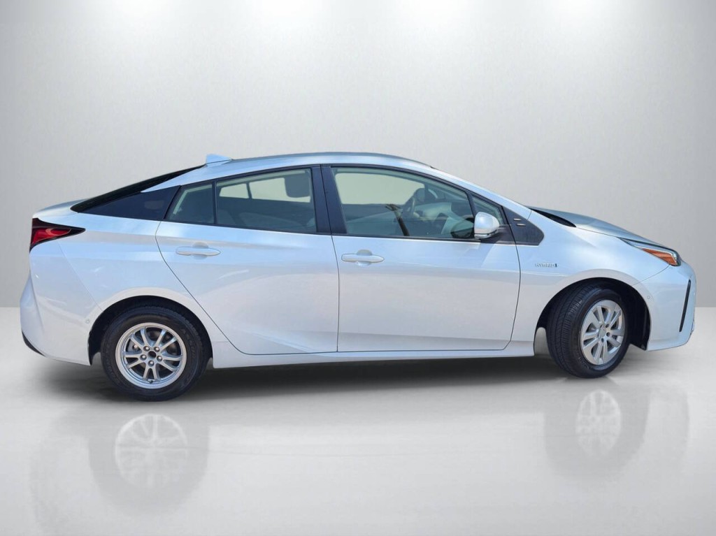 2022 Toyota Prius Image 8