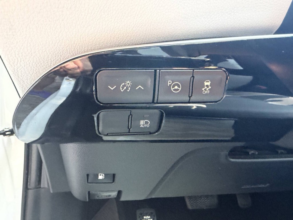 2022 Toyota Prius Image 16