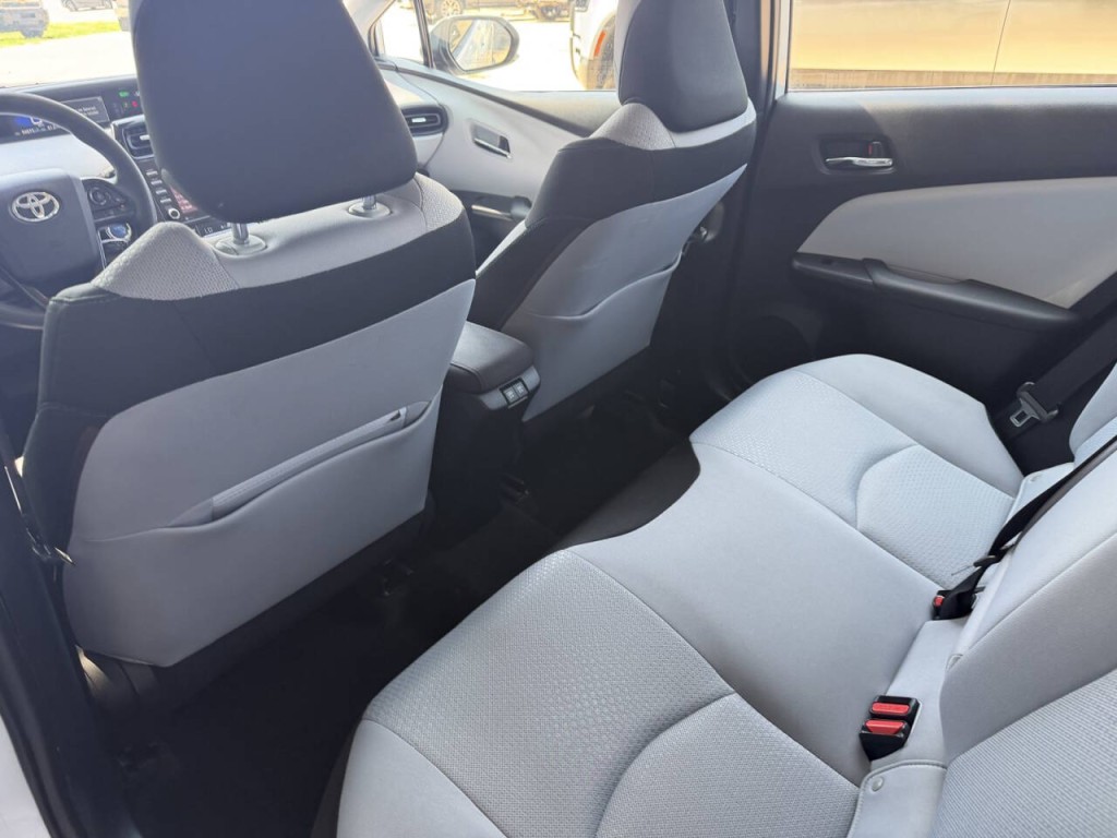 2022 Toyota Prius Image 30