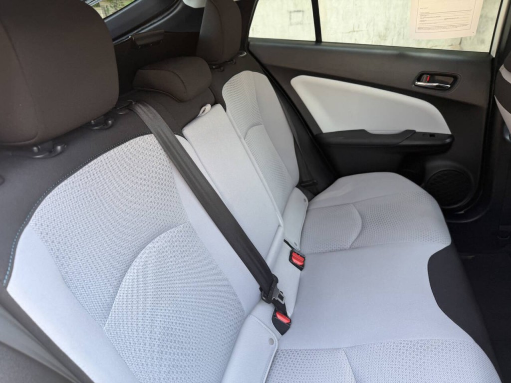 2022 Toyota Prius Image 35