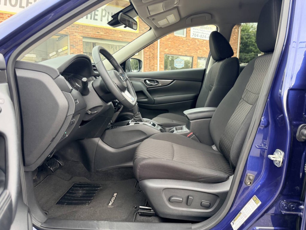2020 Nissan Rogue Image 14