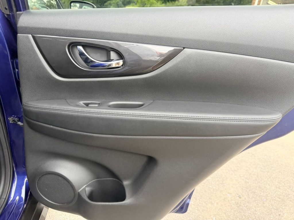 2020 Nissan Rogue Image 31