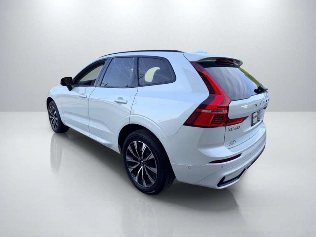 2025 Volvo XC60 Image 5