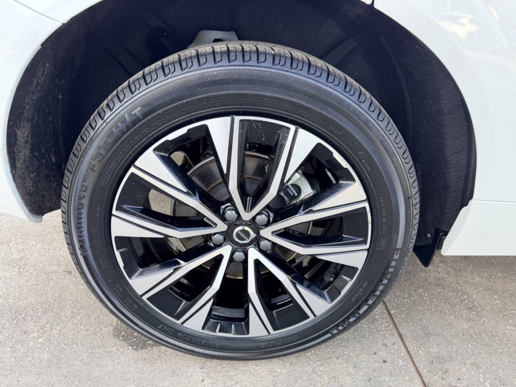 2025 Volvo XC60 Image 10