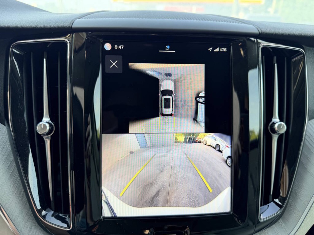 2025 Volvo XC60 Image 21