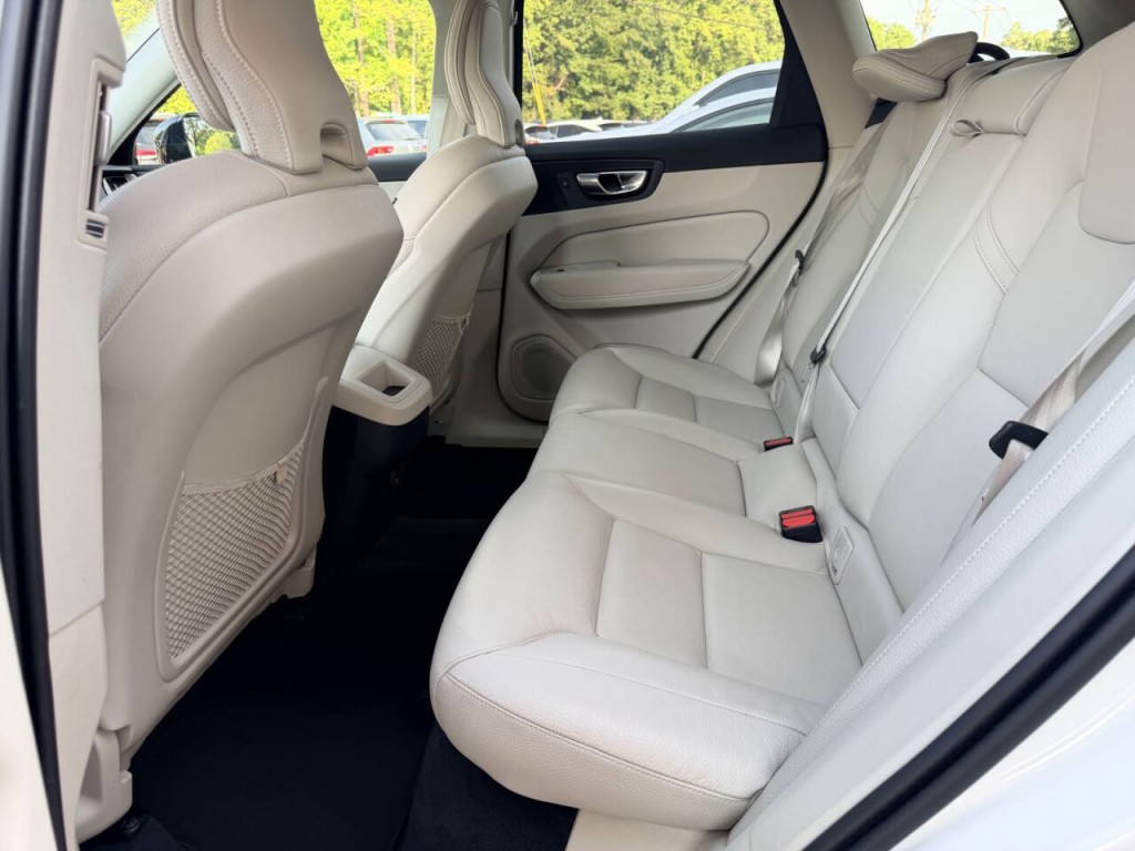 2025 Volvo XC60 Image 26
