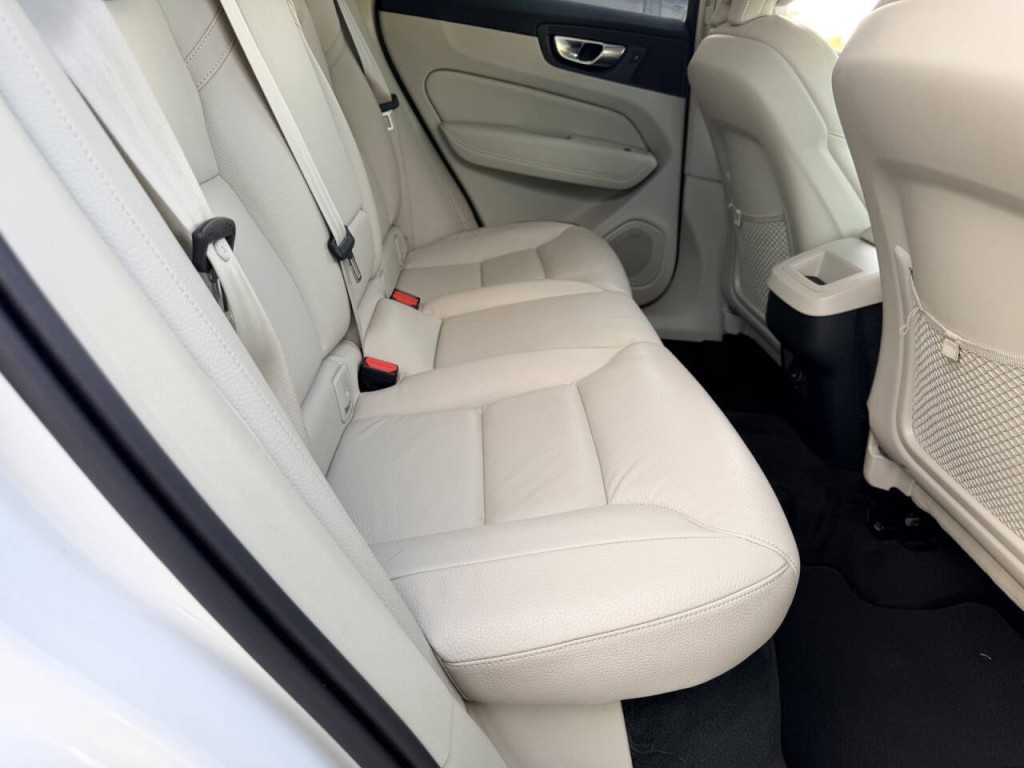 2025 Volvo XC60 Image 31