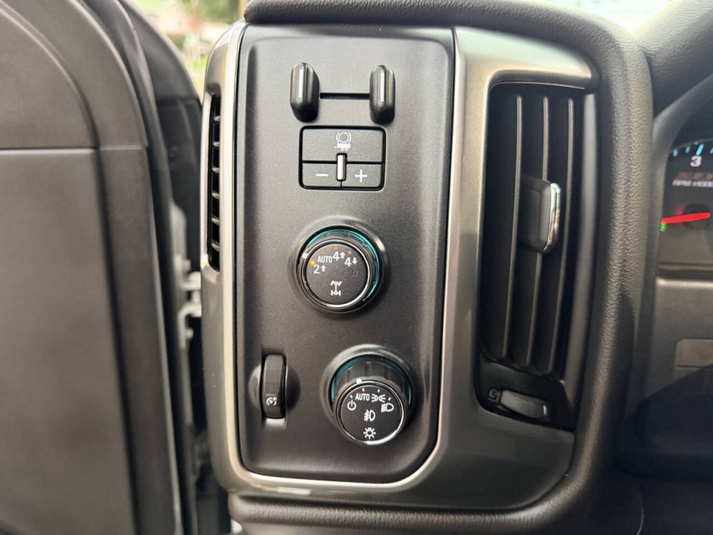 2019 Chevrolet Silverado 1500 Image 16