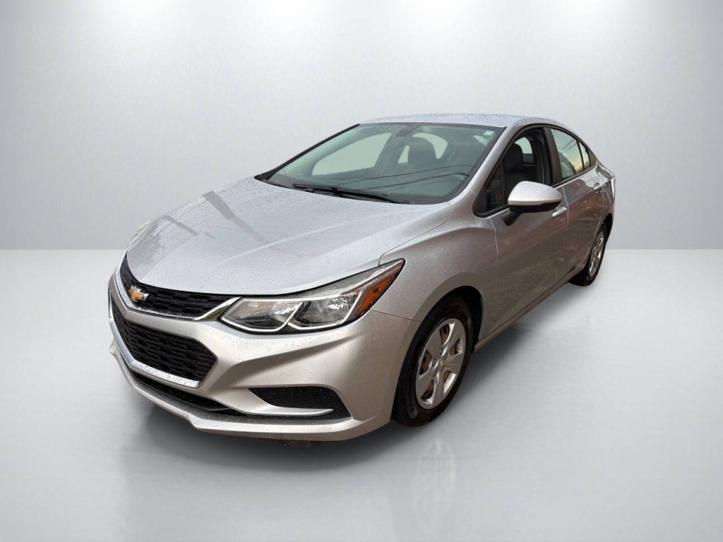 2018 Chevrolet Cruze Image 3