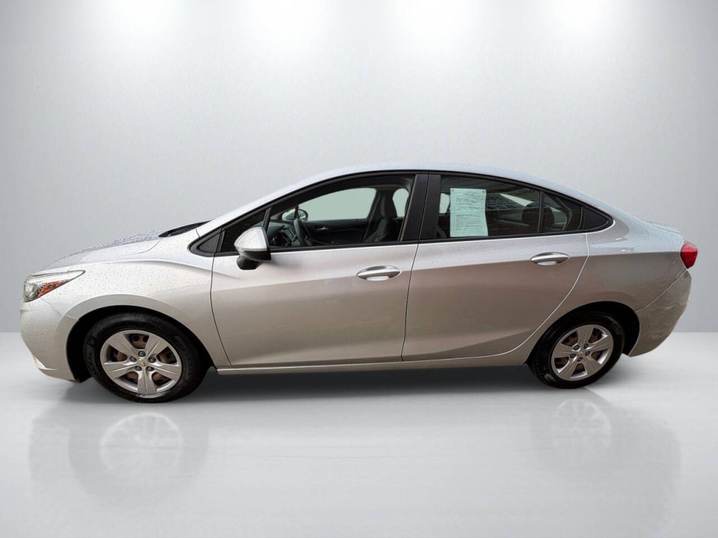 2018 Chevrolet Cruze Image 4