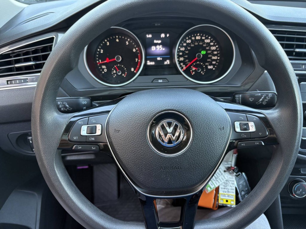 2018 Volkswagen Tiguan Image 12